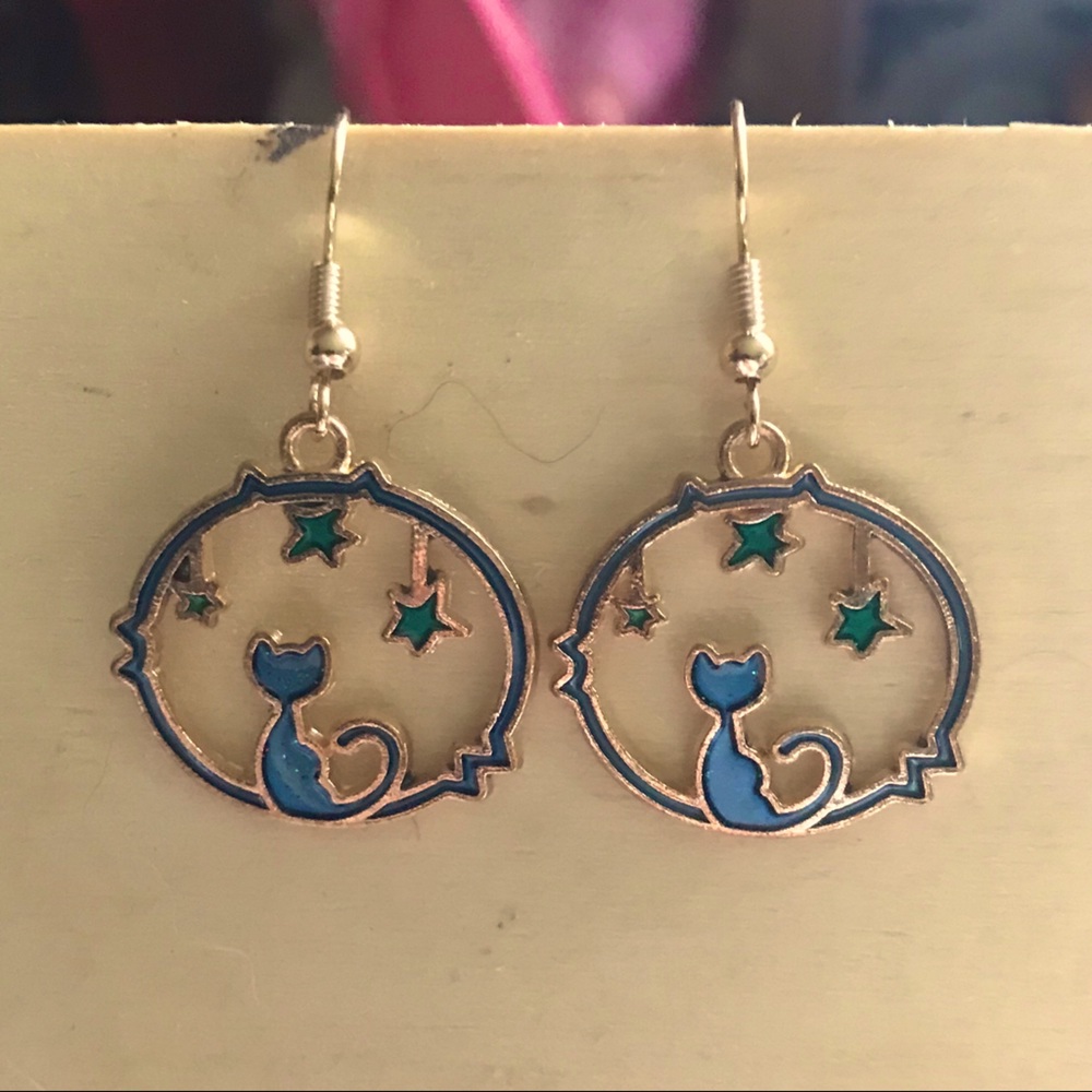 🐱Handmade Cat and Stars Gold Dangle Earrings🐱